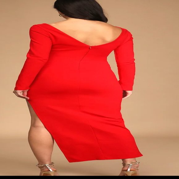 Red long sleeve dress - Picture 2 of 5